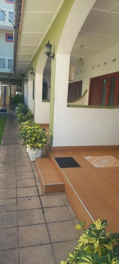 Ocean View Tourist Guest House At Negombo Beach Near The Airport エクステリア 写真