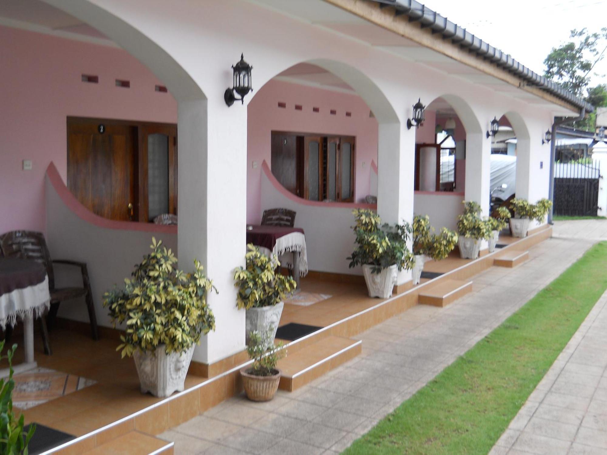 Ocean View Tourist Guest House At Negombo Beach Near The Airport エクステリア 写真