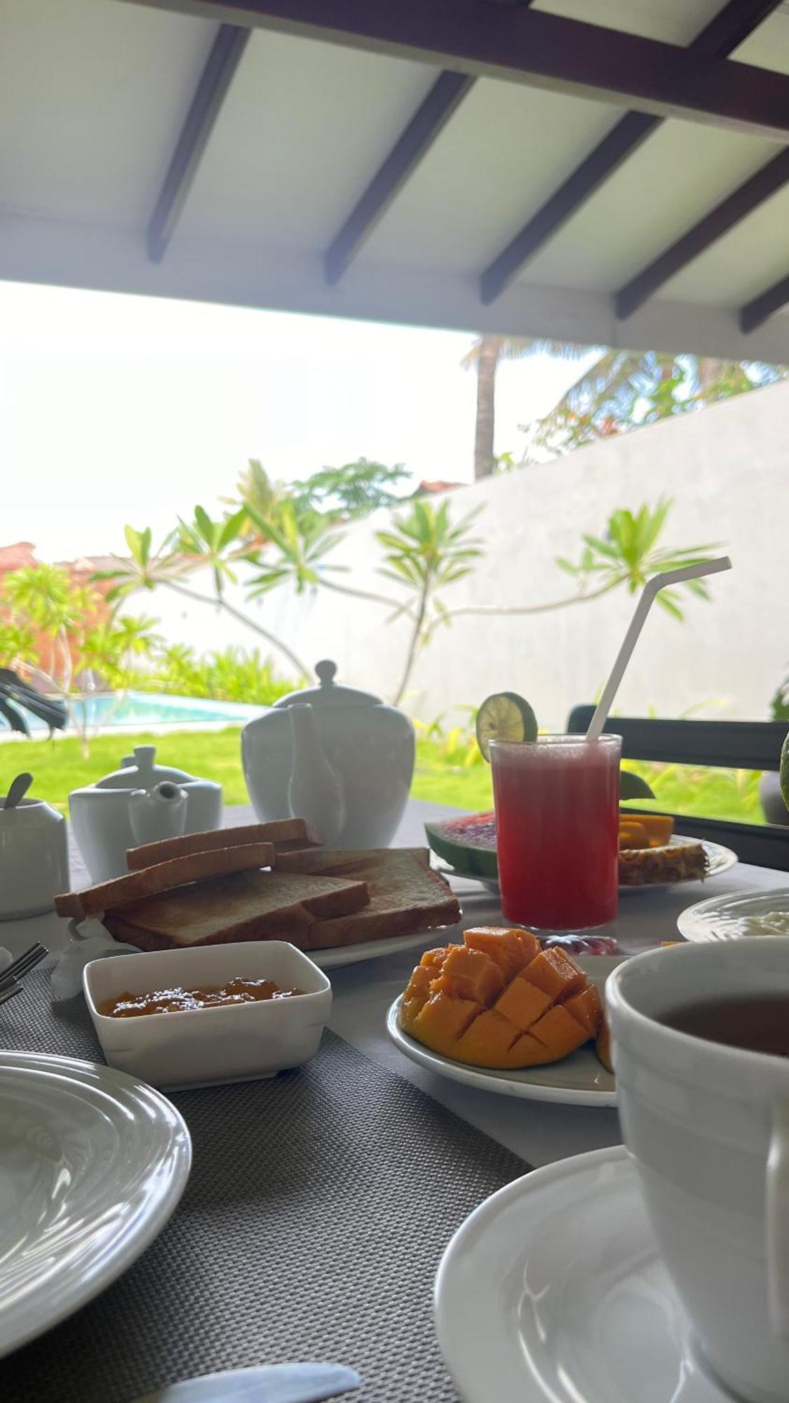 Ocean View Tourist Guest House At Negombo Beach Near The Airport エクステリア 写真