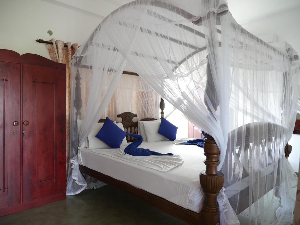Ocean View Tourist Guest House At Negombo Beach Near The Airport エクステリア 写真