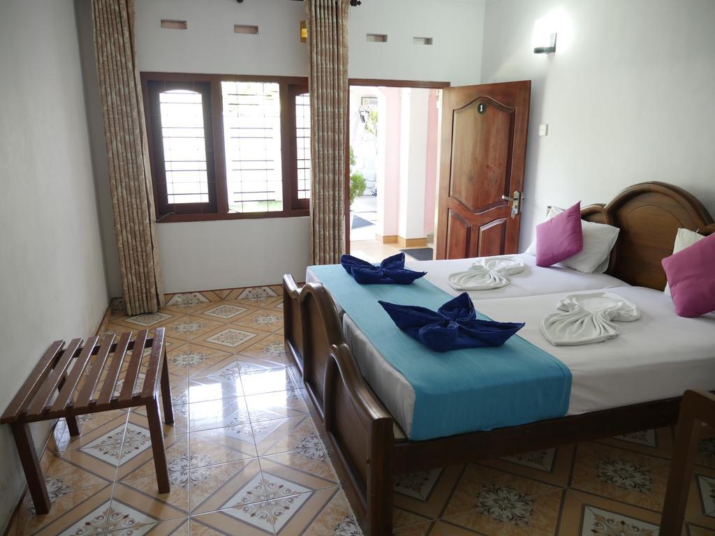 Ocean View Tourist Guest House At Negombo Beach Near The Airport エクステリア 写真